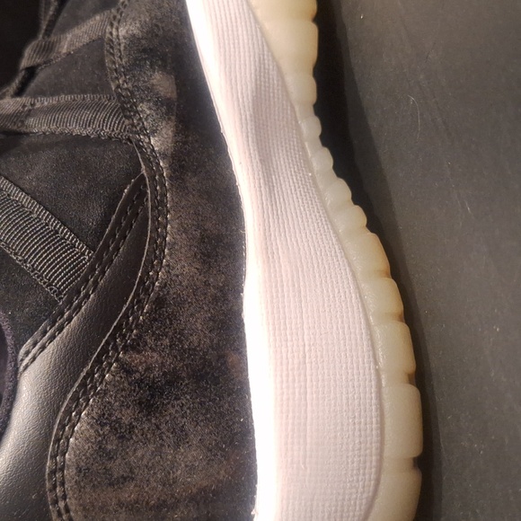 Jordan 11 lows - Picture 7 of 9